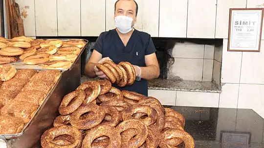 Balıkesir'de simit 3 lira oldu