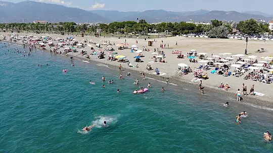 Balıkesir'de sosyal mesafeli plajları havadan böyle görüntülendi
