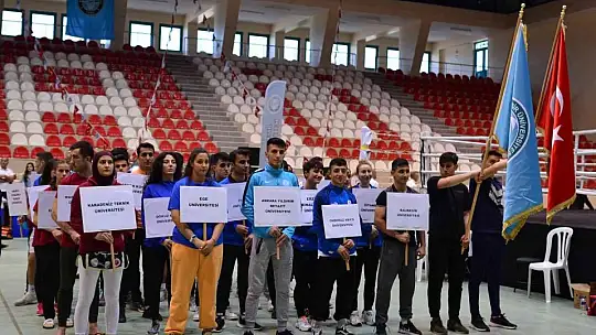 Balıkesir'de Üniversiteler arası muay thai şampiyonası başladı