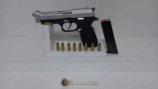 Balıkesir'de uyuşturucu operasyonu: 5 gözaltı