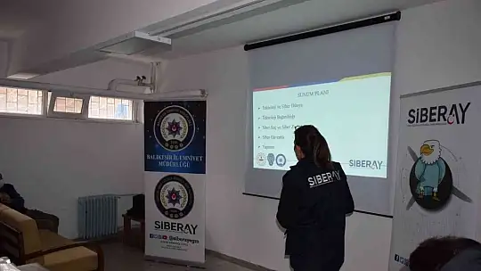 Balıkesir Emniyeti, okullarda SİBERAY'I anlattı.