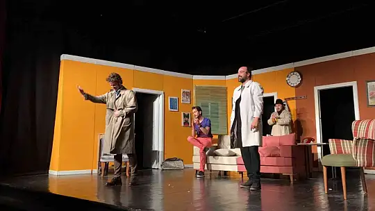 Balıkesir tiyatronun 'en'lerine ev sahipliği yapacak