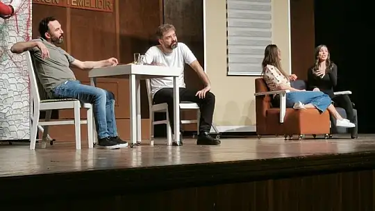 Balıkesir tiyatronun 'en'lerine ev sahipliği yapacak