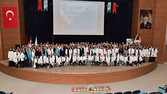Balıkesir Üniversitesinde, geleceğin hekimleri beyaz önlük giydi