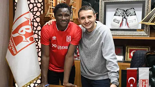 Balıkesirspor, Peter Ambrose ile profesyonel sözleşme imzaladı