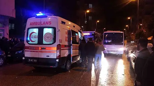 Bandırma'da bisiklet otobüse çarptı