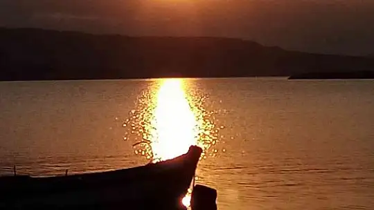 Bandırma'da gün batımı, görenleri hayran bıraktı