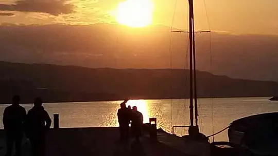 Bandırma'da gün batımı, görenleri hayran bıraktı