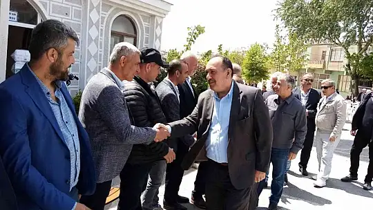 Bandırma Doğa Mahallesinde binlerce kişiye  hayır yemeği verildi