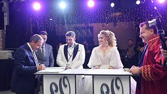 Barlin ailesinin mutlu günü