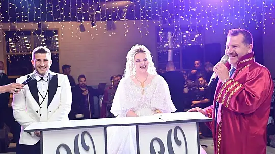 Barlin ailesinin mutlu günü