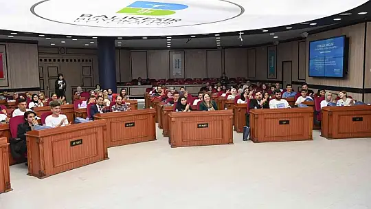 Başkan Yılmaz, 103'üncü yılda 103 gençle buluştu