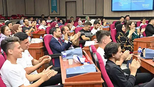 Başkan Yılmaz, 103'üncü yılda 103 gençle buluştu