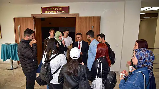 BAÜN'de öğrenci-rektör buluşması gerçekleşti