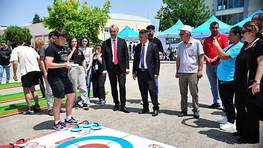 BAÜN'de Öğrenci Toplulukları Festivali gerçekleştirildi