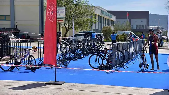 BAÜN, Triatlon İl Birinciliği müsabakalarına ev sahipliği yaptı