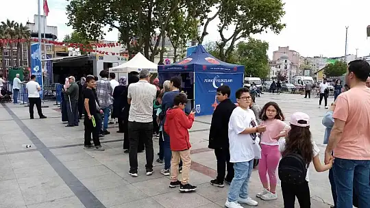 Belediye Bandırmalıları uçuruyor