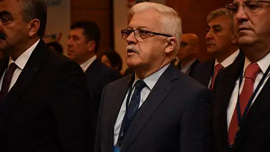 Belediye Başkanı Deveciler, Van Çalıştayı'na katıldı