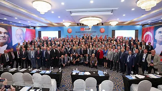 Belediye Başkanı Deveciler, Van Çalıştayı'na katıldı