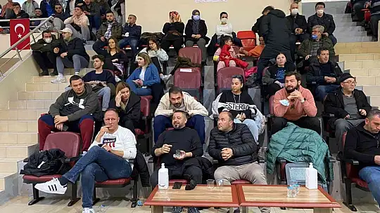 Bigadiç Belediyespor'un Play-Off inadı sürüyor