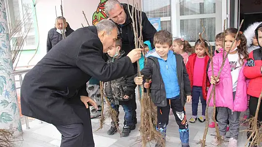 Bigadiç'te Hayvancılığa Büyük Destek