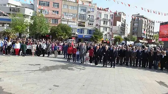 Burhaniye' de 23 Nisan kutlaması