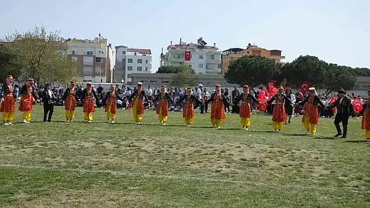 Burhaniye' de 23 Nisan kutlaması