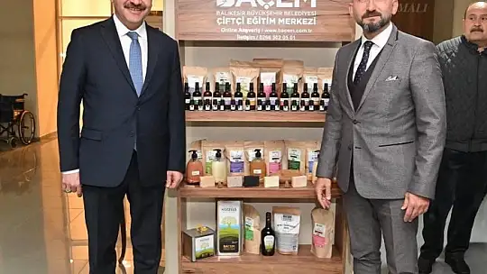 Burhaniye' de Gastrobaçem etkinliğinde şifalı bitkiler anlatıldı