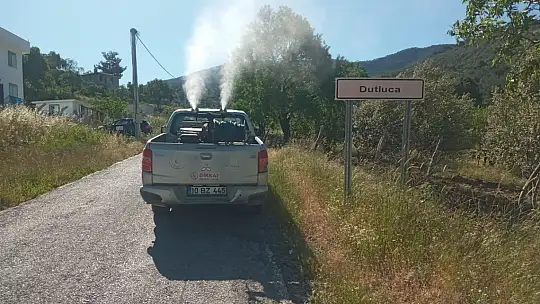 Burhaniye' de sinek mücadelesi