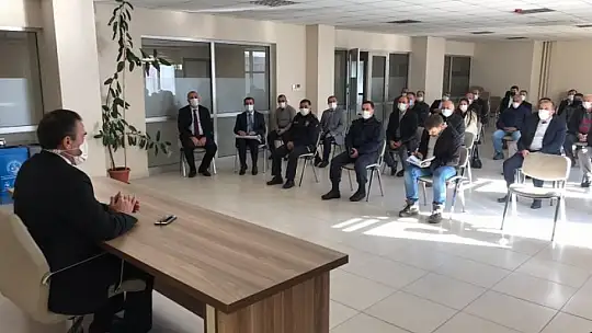 Burhaniye'de Aralık ayı muhtarlar toplantısı yapıldı