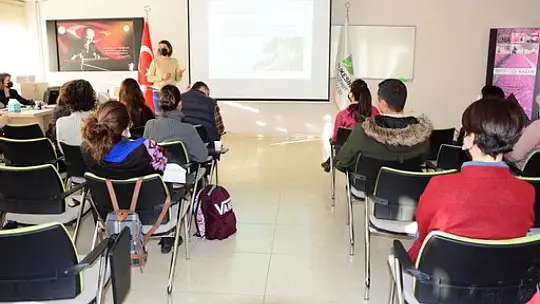 Burhaniye'de Bitki Doku Kültürü Kursu ilgi gördü