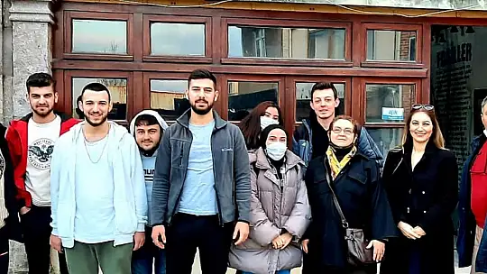 Burhaniye'de MYO öğrencileri müze ziyareti yaptı