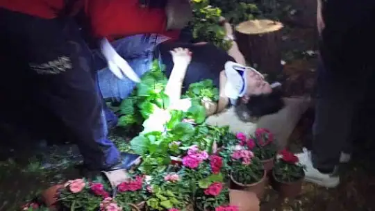 Burhaniye'de otomobil takla attı: 4 yaralı