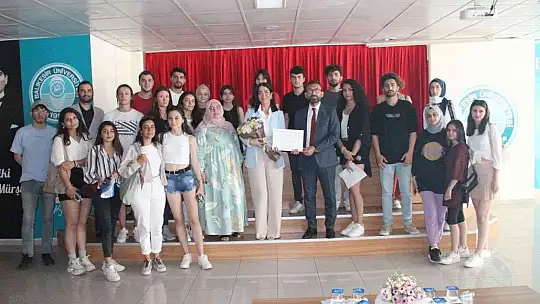 Burhaniye'de Yeni Nesil İnsan Kaynakları söyleşisi düzenlendi