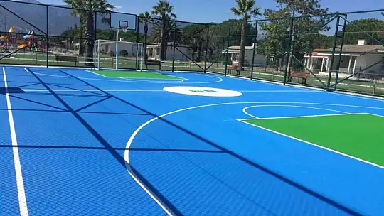 Büyükşehir, şehre yeni spor sahaları kazandırıyor