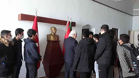 Dış Ticaret öğrencileri Ayvalık Hudut Kapısında