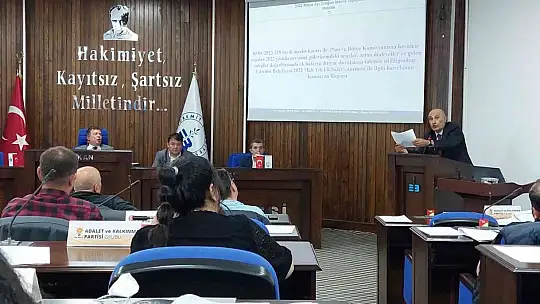 Edremit Belediye Meclisi Cumhur İttifakı Grup Sözcüsü Murat Tuna 'Böyle belediye yönetilmez'