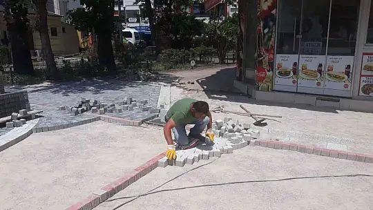 Edremit Belediyesi çalışmalarıyla göz dolduruyor