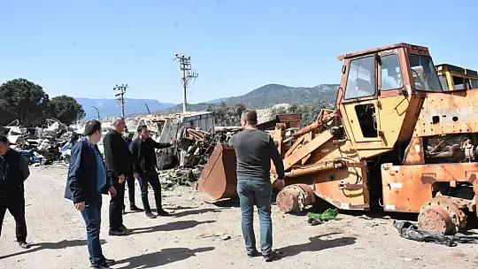 Edremit Belediyesi'nde 25 taşıt ve iş makinesi hurdaya ayrıldı