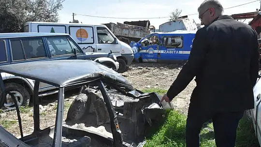 Edremit Belediyesi'nde 25 taşıt ve iş makinesi hurdaya ayrıldı