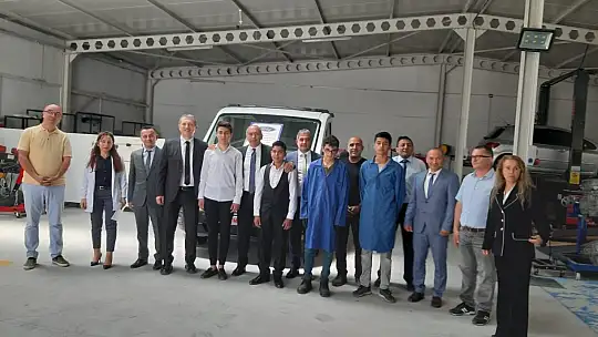 Edremit'te özel sektör-okul işbirliği