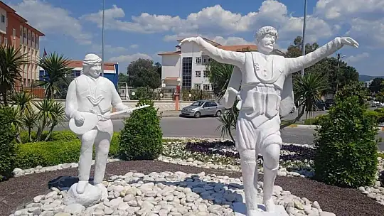 Efe heykelinin bakımı yapıldı