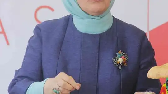 Emine Erdoğan mutfağa girdi yemek yaptı