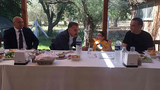 Evde eğitim gören öğrencilerin velileri ile bir araya gelindi