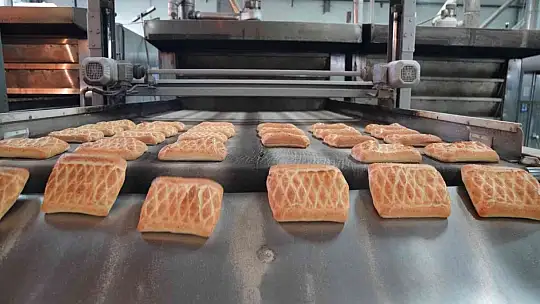 Fırıntaş'ta 3 vardiya 24 saat üretim