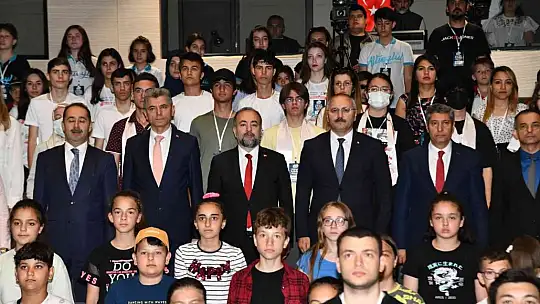 Gelecein bilim insanları FEST'ON'da buluştu