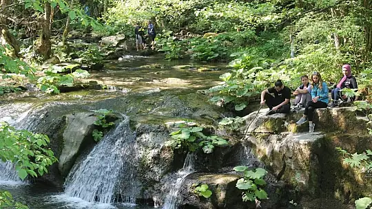 Gençlik haftası doğa yürüyüşüyle başladı