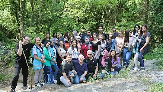 Gençlik haftası doğa yürüyüşüyle başladı