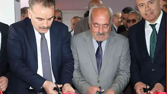 Göbelezoğlu Ortaokulunda kütüphane açılışı gerçekleştirildi