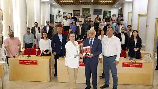 İBB'den Burhaniye'ye bilgi desteği